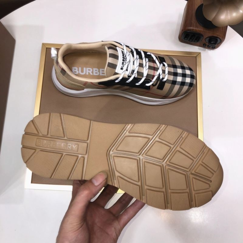 Burberry Low Shoes